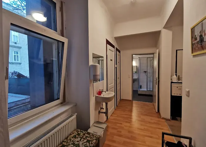 7brunnen Beds & Hostel